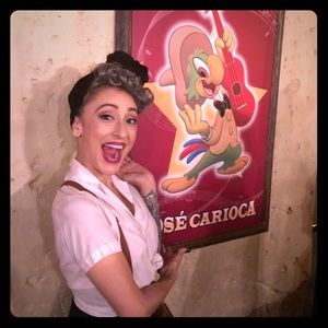 Meet your Posher, Lorena